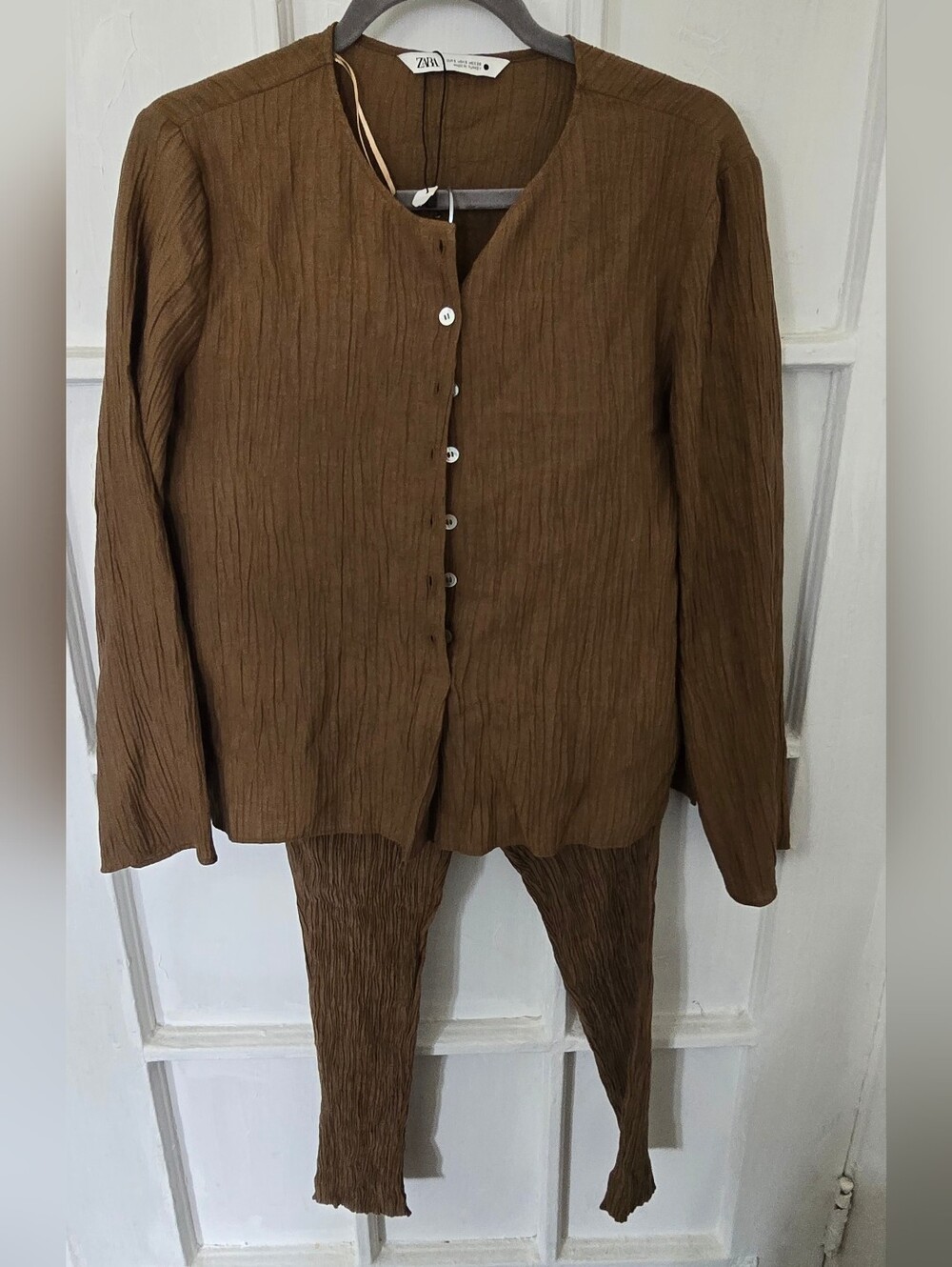 Zara Brown Crinkle Button-Front Set